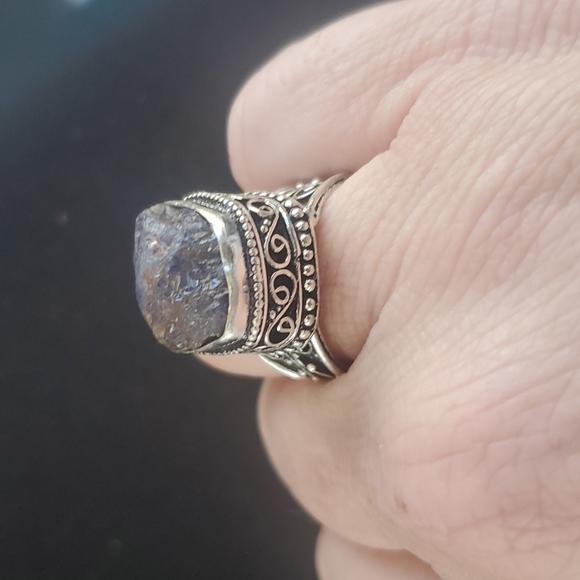 New Rough Iolite 925 Silver Ring. - Picture 5 of 16
